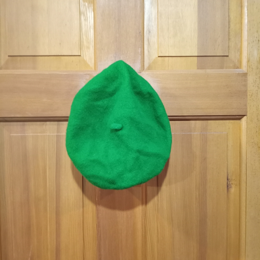 100% wool green beret